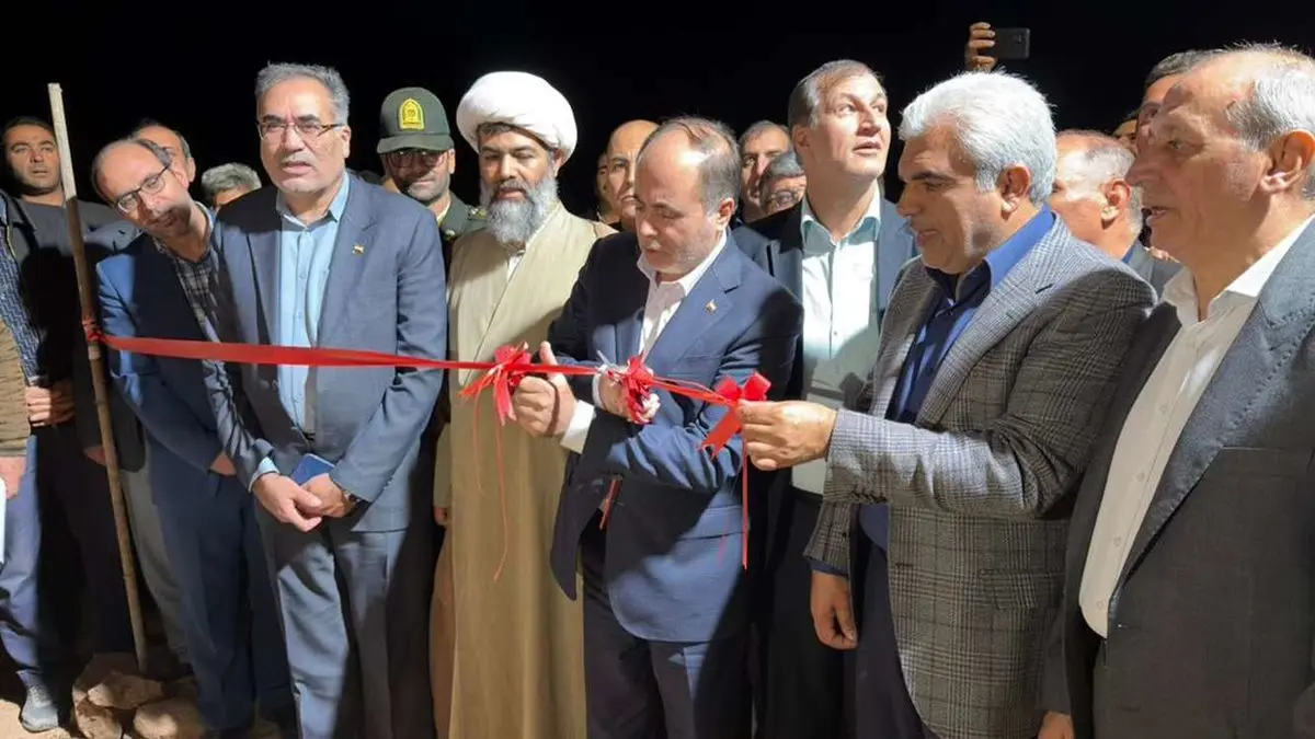 پروژه انتقال آب و آبیاری بارانی دشت یکانات مرند در سطح ۳۹۱ هکتار افتتاح شد