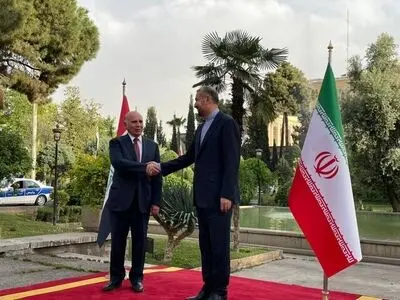 فی محادثة هاتفیة مع نظیره العراقی.. أمیر عبداللهیان یثمن جهود العراق لتعزیز الحوارات الإقلیمیة
