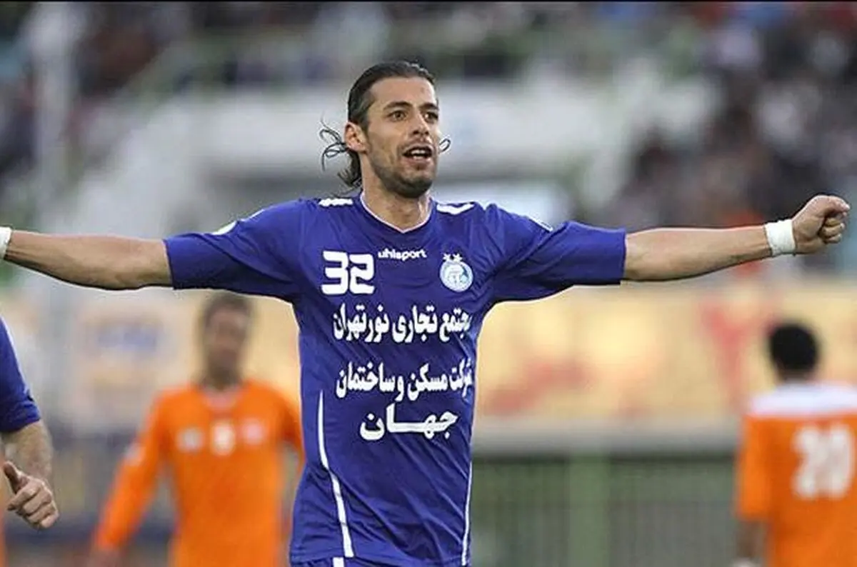 زندی، مدرک آ یوفا را گرفت