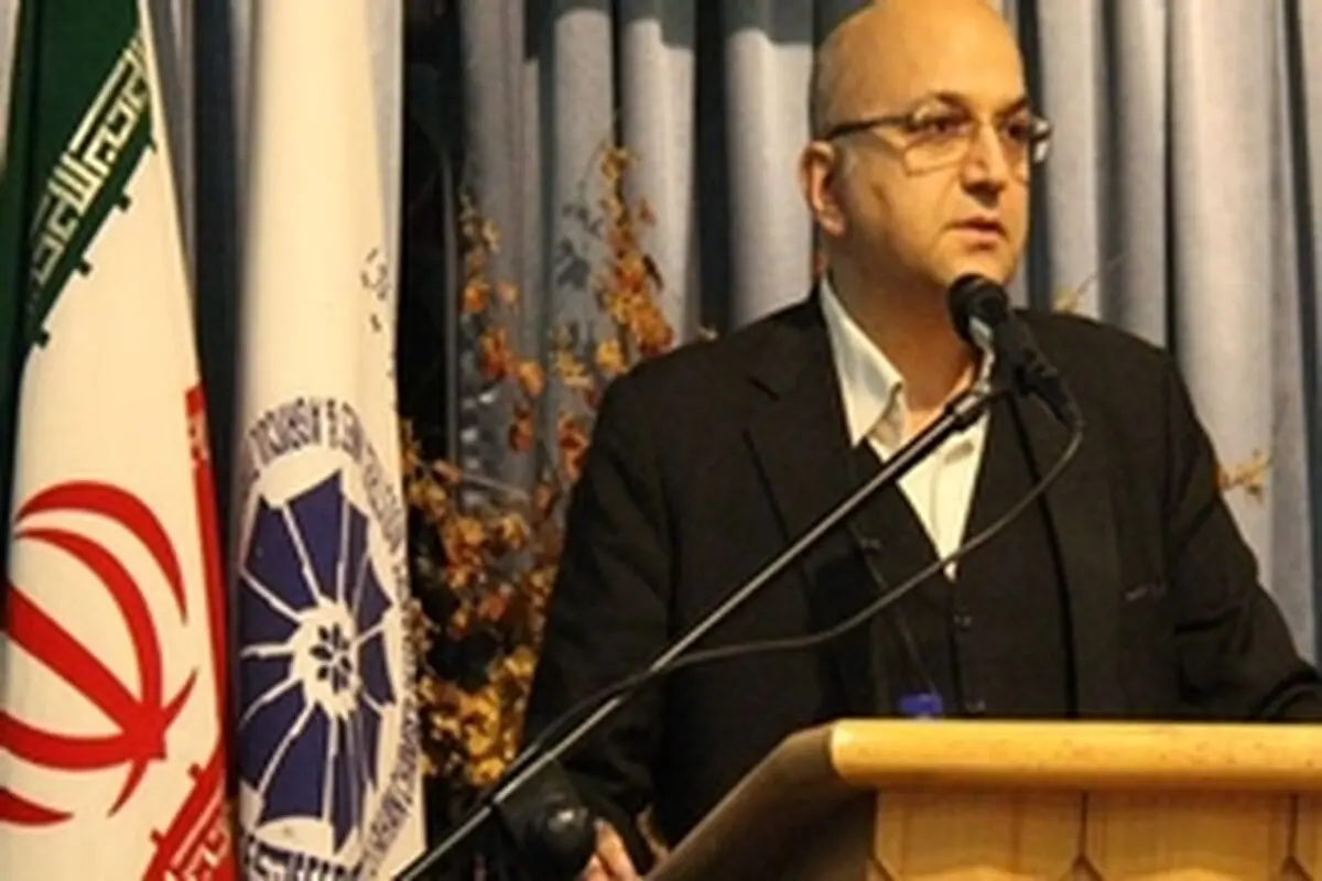 با برداشتن تحریم ها شاهد کاهش شدید قیمتها نخواهیم بود / اتاق های بازرگانی هلدینگ های صادراتی تشکیل دهند
