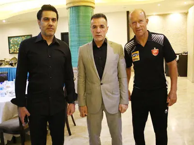 اتفاقی عجیب در باشگاه پرسپولیس؛ انصاریفرد 30 میلیون گرفت و رفت!
