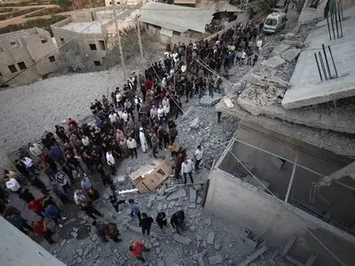  Israeli Soldiers Demolish Palestinian's Home in West Bank