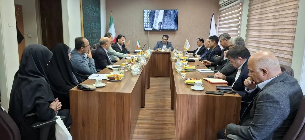 تأکید رئیس کارگروه ساماندهی مد و لباس کشور بر تکمیل زنجیره تولید مد و لباس از ایده تا بازار