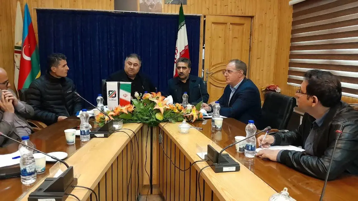 توافقات جدید گمرک ایران و آذربایجان برای کاهش ترافیک کامیون‌ها 