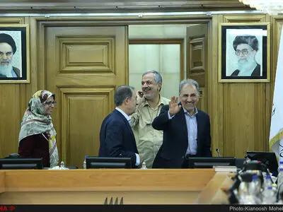 جلسه ارایه برنامه کاندیداهای شهرداری