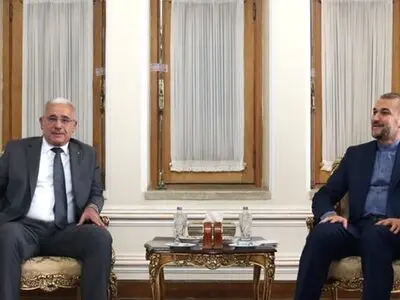 عبداللهیان یؤکد عزم ایران على تطویر العلاقات مع الجزائر