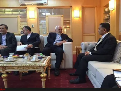 دیدار ظریف و وزیر توریسم و منابع طبیعی برونئی