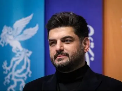 سام درخشانی استعفا داد