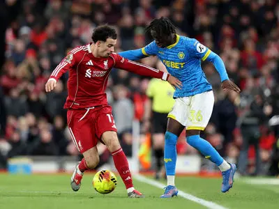 ویدیو: خلاصه بازی لیورپول 2 - ولورهمپتون 1 