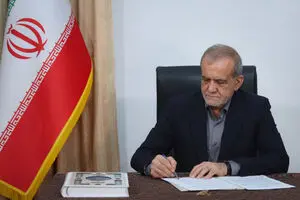 پزشکیان در پیامی درگذشت مادر شهیدان والامقام چنگیزی را تسلیت گفت