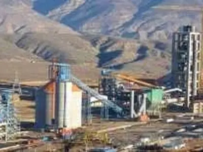 آغاز عملیات تولید کلینکر کارخانه سیمان فارس اواخر سال آینده 