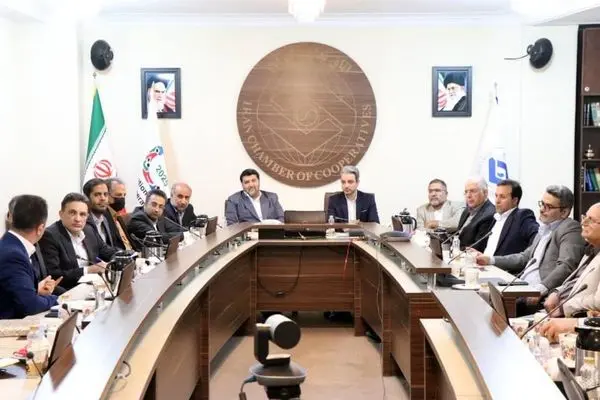 لزوم تغییر ساختاری در تامین اجتماعی/ چوب لای چرخ تولید می‌گذارند!