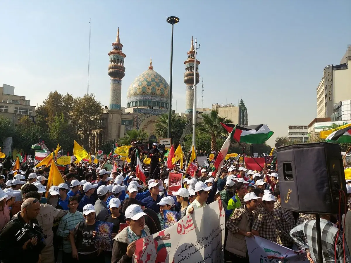 گردهمایی دانش آموزان تهرانی در حمایت از کودکان فلسطینی