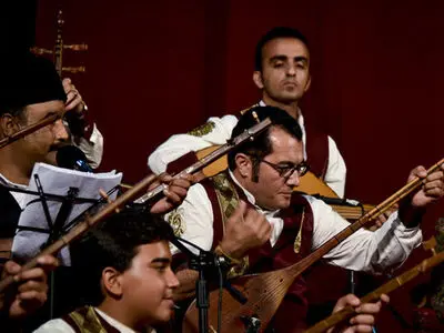 هنرمندی که سی سال سابقه دارد نباید با فراخوان به جشنواره بیاید