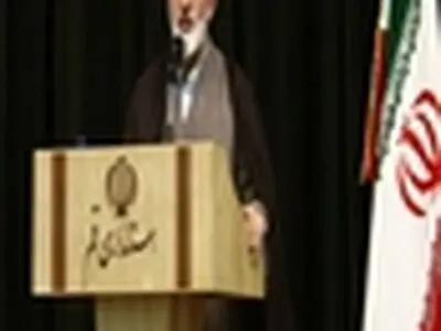 به برکت انقلاب، خود مردم ایران تصمیم گیرنده اصلی برای امور کشور هستند