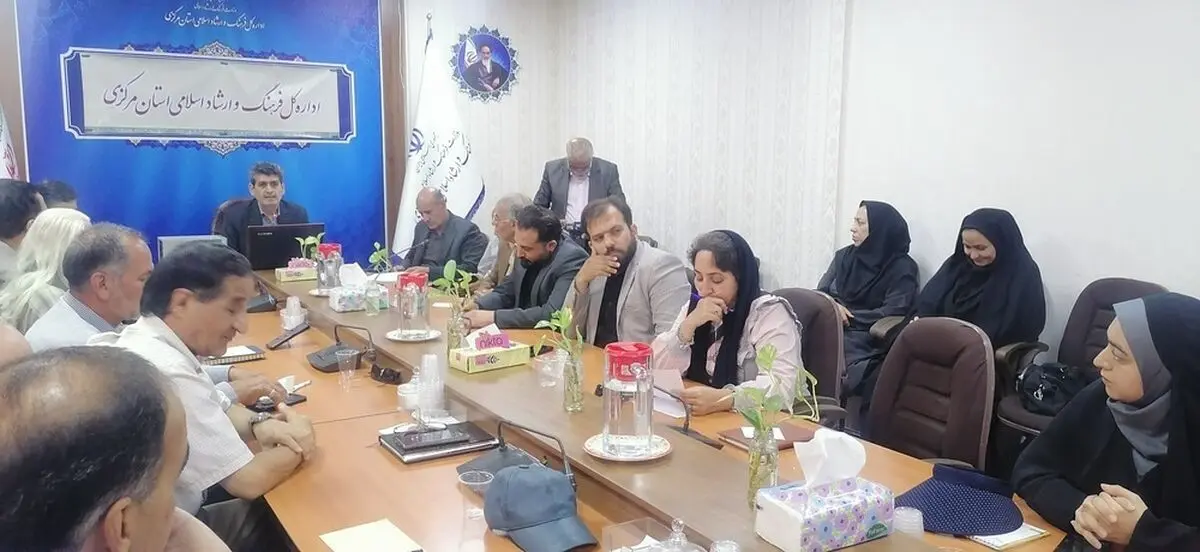 بخش‌های فرهنگی‌ و هنری و رسانه نیاز به خودباوری و انسجام دارد