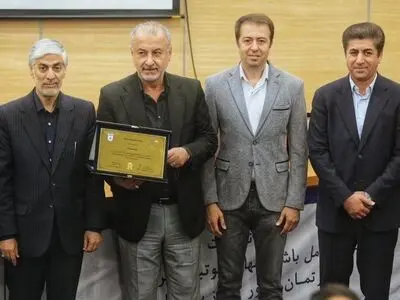 تقدیر وزیر ورزش و جوانان از مدیر عامل باشگاه پرسپولیس
