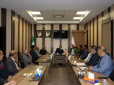 درخواست نانوایان شیراز از مجلس برای پیگیری معوقات، بیمه و هزینه‌های انرژی