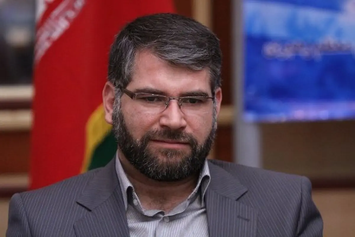 نامعتبر دانستن مدرک دانشگاه علمی کاربردی تخلف است