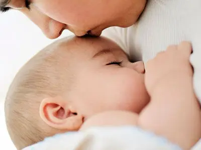شیردهی با شیر مادر؛ سرمایه‌گذاری بر سلامت نسل امروز و آینده