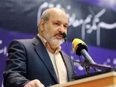 تعداد سوالات آزمون سراسری کاهش می‌یابد/ تقلب جزئی از آزمون است اما باید بستر آن را از بین ببریم