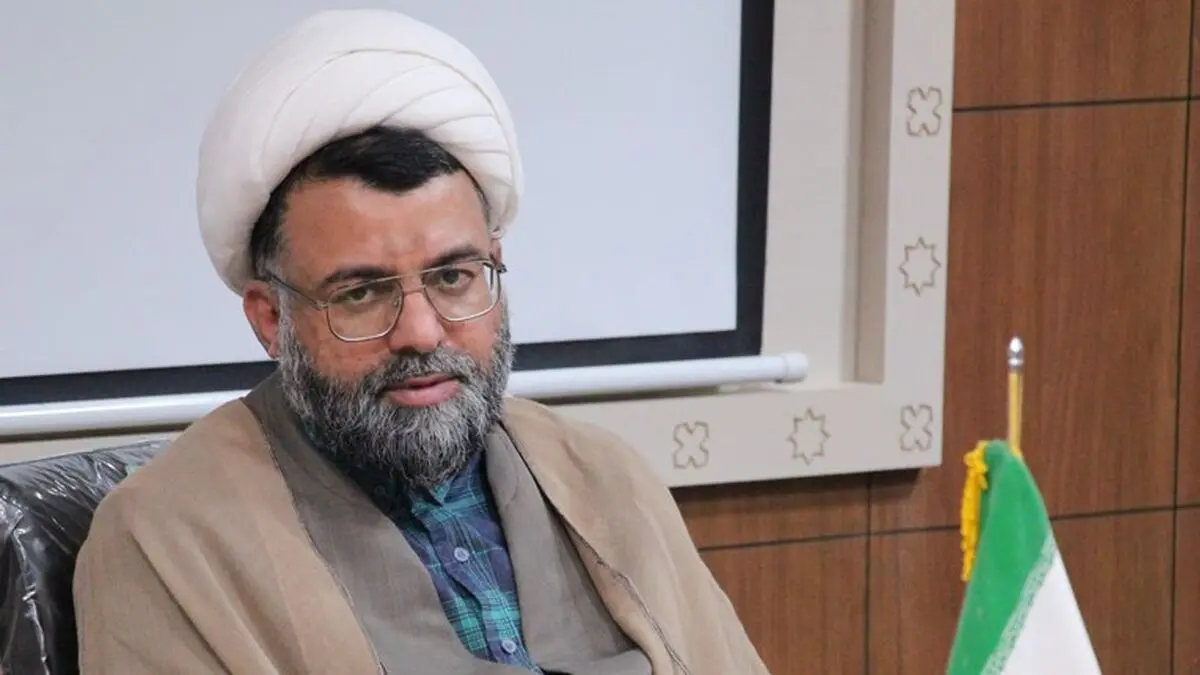  اساتید کلاس‌های معارف در کاهش آثار بحران اخلاقی و اعتقادی نسل آینده تلاش کنند