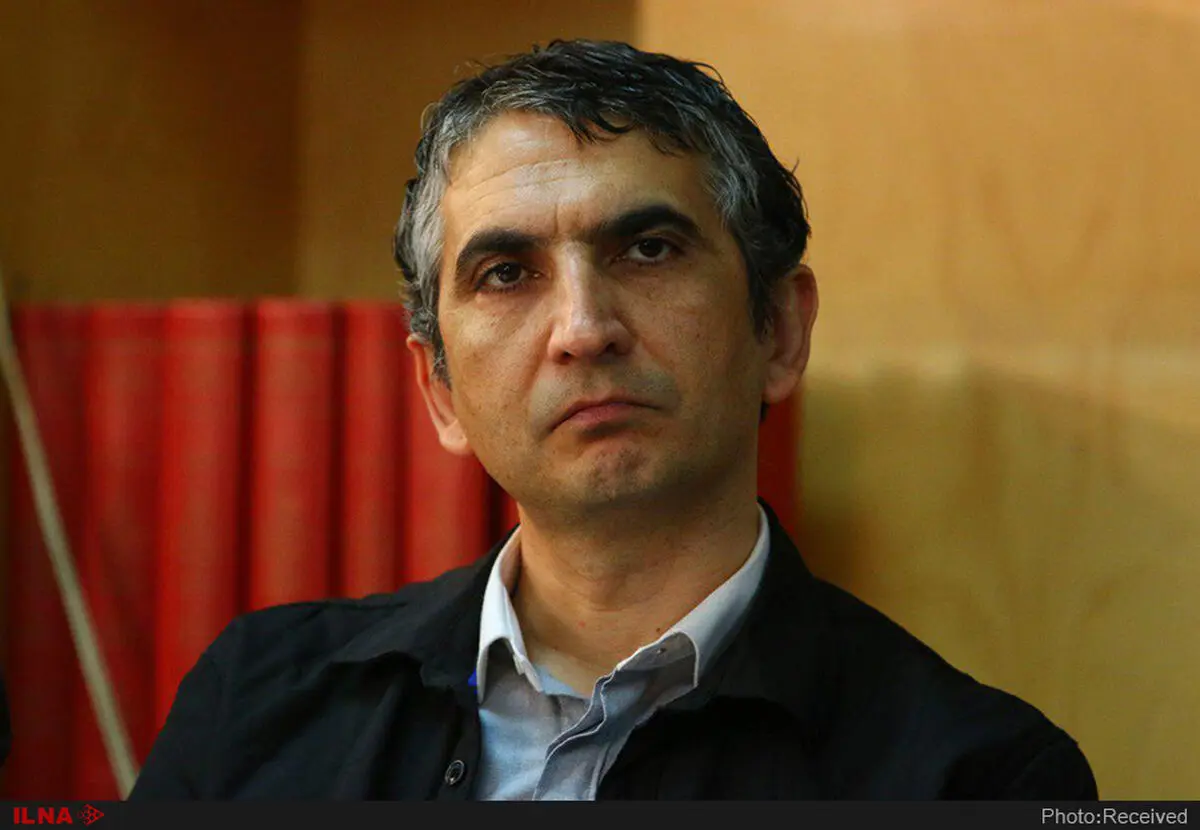 ملاک داوری آثار بخش مجسمه این است که فرزند زمان خویش باشند