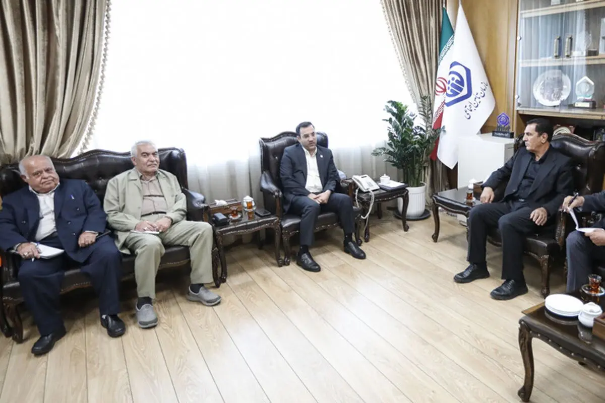 دیدار سرپرست سازمان تأمین اجتماعی با رئیس و اعضای کانون عالی بازنشستگان و مستمری‌بگیران