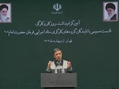 قراردادهای یکماهه و سه ماهه با کارگران باید اصلاح شود/ باید روایت اول و صریح را از رسانه‌های خود مطالبه کنیم