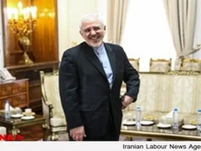 ظریف تهران را به مقصد وین ترک کرد