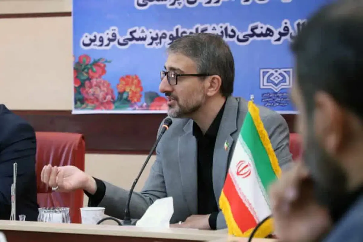 اساتید دانشگاه‌ها نقش اساسی در فرهنگ‌سازی میان دانشجویان دارند