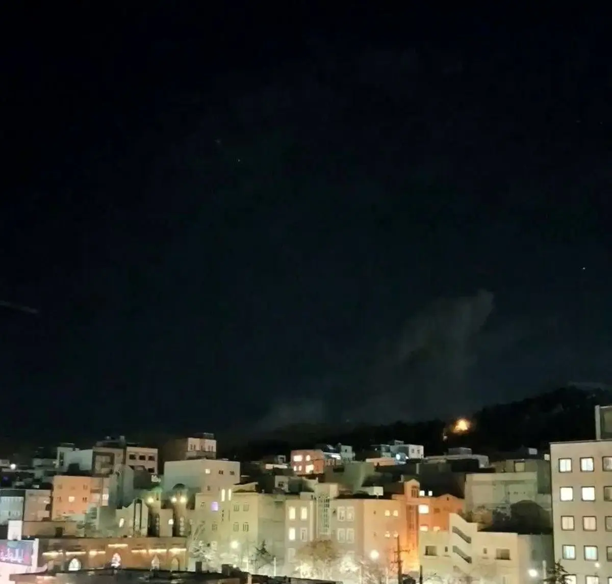 وقوع چند انفجار شدید در شرق تبریز