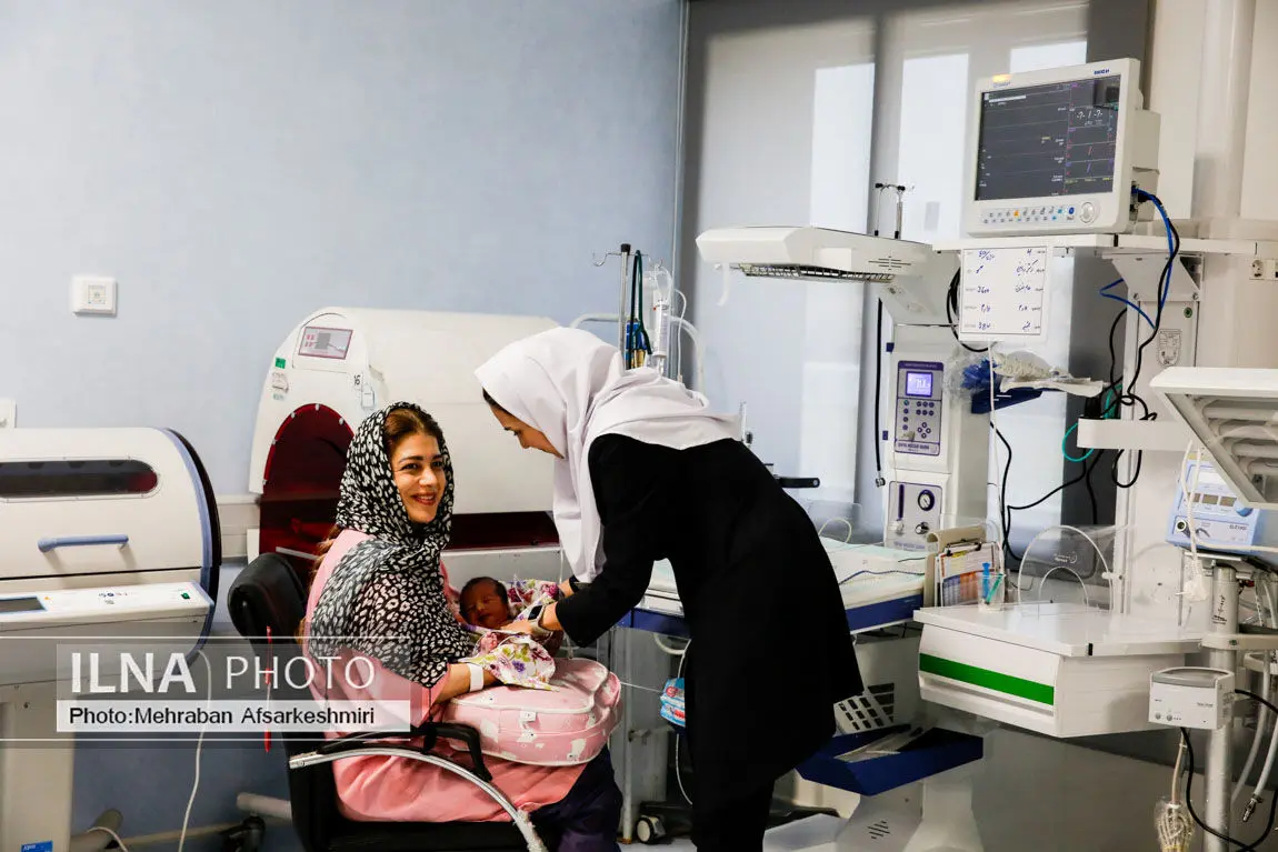 ۸۰۸ مراقب سلامت و ماما در برنامه سلامت مادران البرز فعالیت می‌کنند