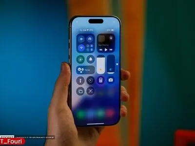 آپدیت iOS 26 با کدام مدل‌های آیفون سازگار است؟