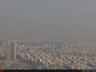 انتقاد از ناهماهنگی بین دستگاه‌ها برای رفع آلودگی هوا/"خودروهای ارگان‌های دولتی" از عوامل اصلی بروز آلودگی 