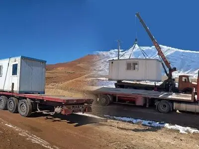 استقرار ۹ کانکس برای استمرار روند تحصیل درمناطق زلزله زده شهرستان خوی