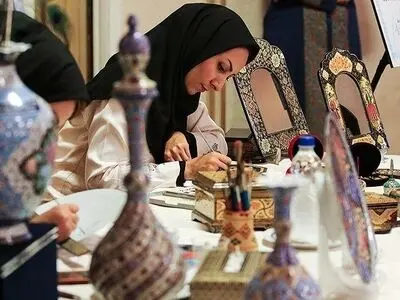 100 طرح صنایع‌دستی در اراک معرفی شدند 