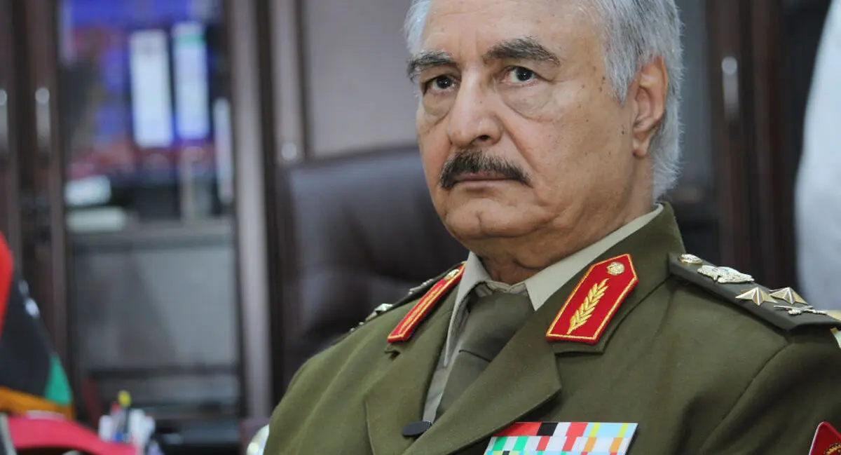 کناره‌گیری خلیفه حفتر از سمت نظامی خود