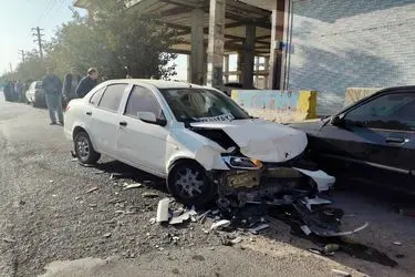 مصدومیت ۱۵ دانش‌آموز در سانحه تصادف سه سرویس مدرسه