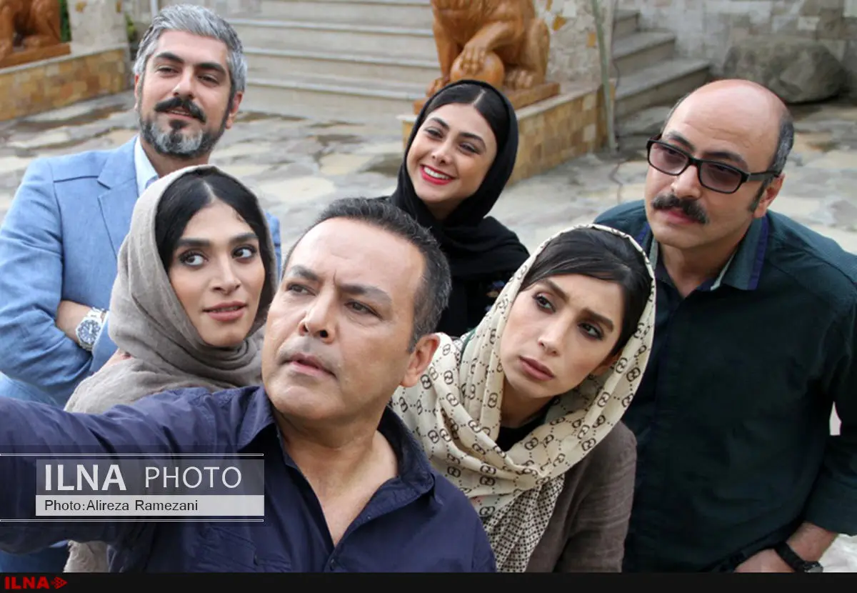 نقد و بررسی "گاهی" در خانه هنرمندان