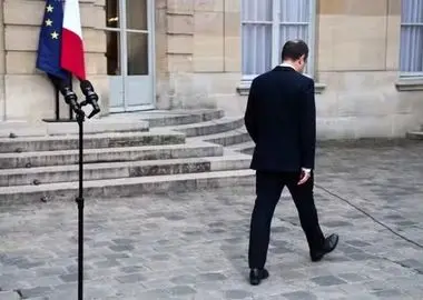 نخست‌وزیر فرانسه استعفا داد