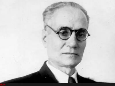 تاریخ‌نگاری‌های احمد کسروی ترکیبی از اغراضِ شخصی و ضدیت با دین
