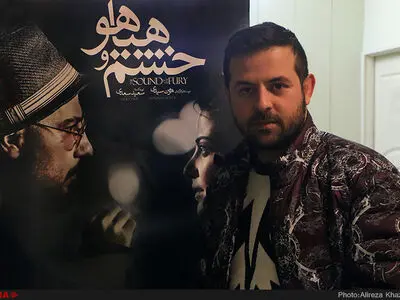 قضاوت‌هایمان را فریاد می‌زنیم/ در کارگردانی دیکتاتورم