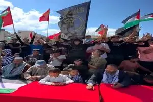 فلسطینی ها در خان یونس آماده استقبال از اسیران + فیلم