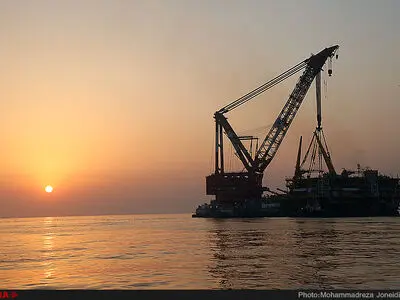 عملیات نصب سکوی  A19 پارس جنوبی  به همت متخصصان ایرانی