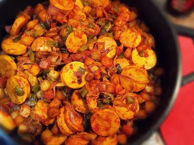 طرز تهیه سوسیس بندری به روش ساندویچی‌ها