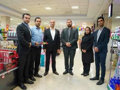 اهدای جوایز برندگان جشنواره صندوقداران فروشگاههای زنجیره ای شهروند