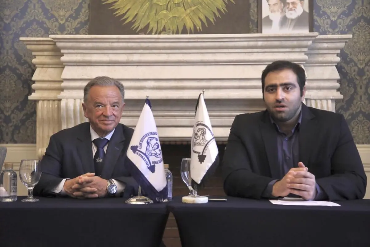 نشست آنلاین رئیس فدراسیون بدنسازی ایران با رئیس فدراسیون جهانی برگزار شد/ رافائل سانتونخا