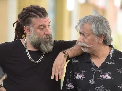 کمدی فانتزی «هولیا» با نام جدید «گل سرخ» پروانه نمایش گرفت/ رونمایی از پوستر