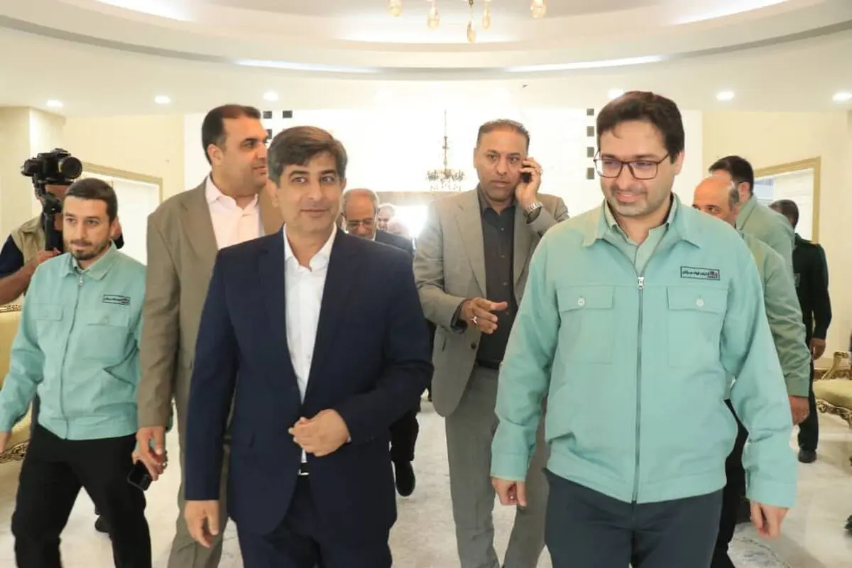 مدیرعامل گروه فولاد مبارکه وارد بندرعباس شد